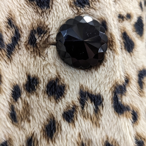 Leopard Print Fleece Robe - Picture 15 of 16